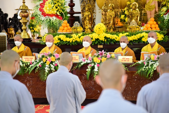 Lễ truyền giới Sa di Phương Trượng